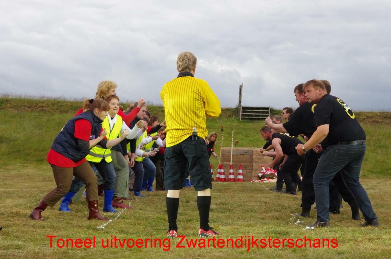 Villa De Riekhoff Een-West Esterno foto