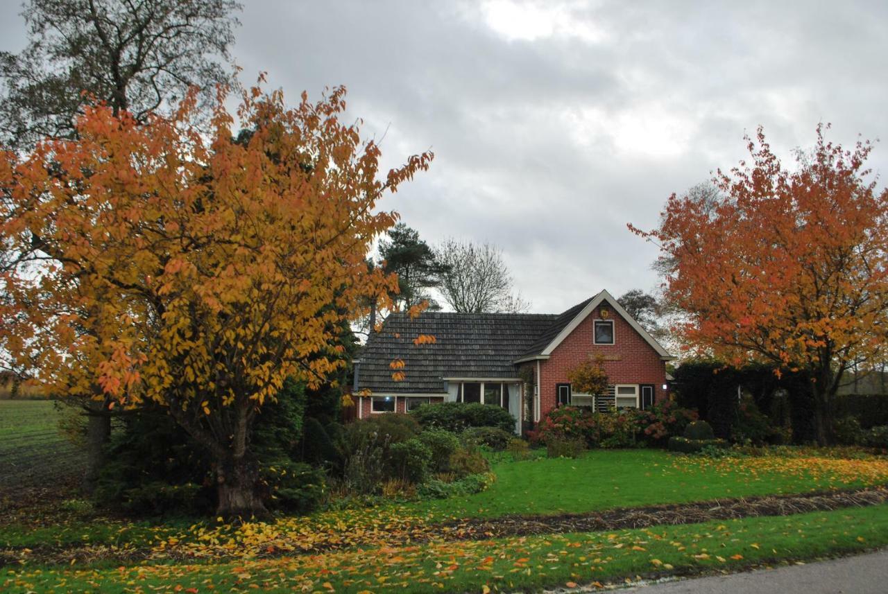 Villa De Riekhoff Een-West Esterno foto